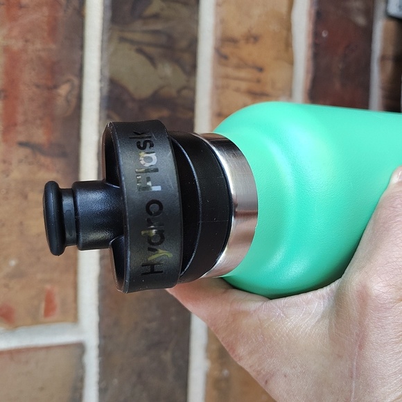 Hydro Flask 24 oz Aque With Pink Silicone Sleeve Pop Up Cap - Picture 2 of 9